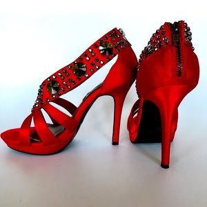 Women’s Heels Red Satin 7